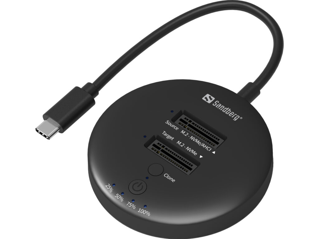 Sandberg USB3.2 Cloner Dock kahden M.2 NVMe SSD:n telakka